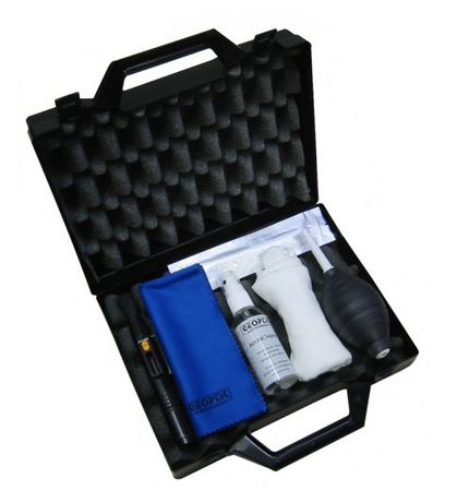 Geoptik Premium Cleaning Kit With Case